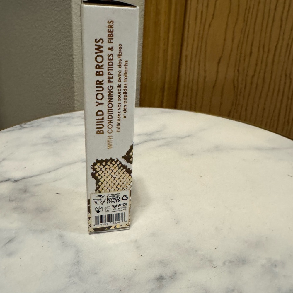 Build Your Brows with Conditioning Peptides - Picture 3 of 4